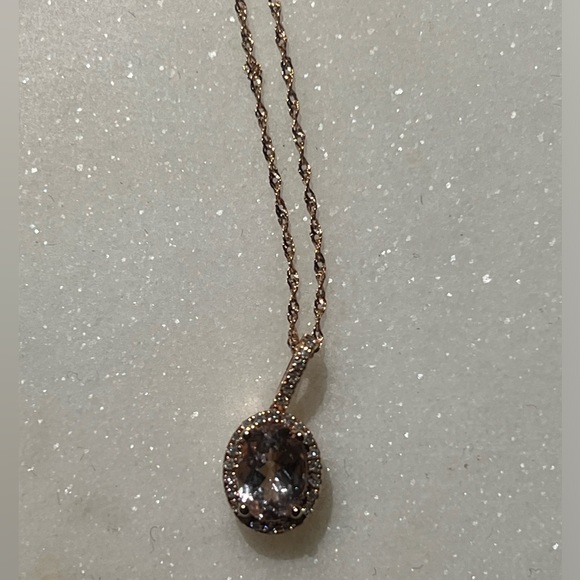 Morganite (1-1/7 Ct. T.W.) and Diamond (1/4 Ct. T.W.) Pendant in 14K Rose Gold - Picture 3 of 4